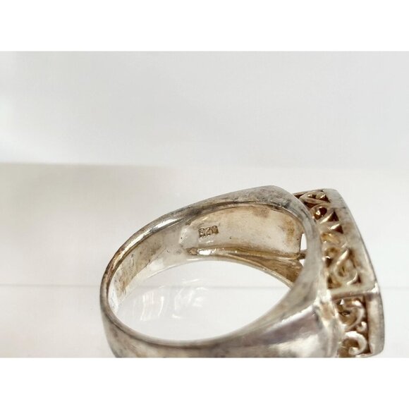 Mother of Pearl Sterling Silver Vintage Cabochon Minimalist Ring - sz 8.25 - Picture 4 of 10